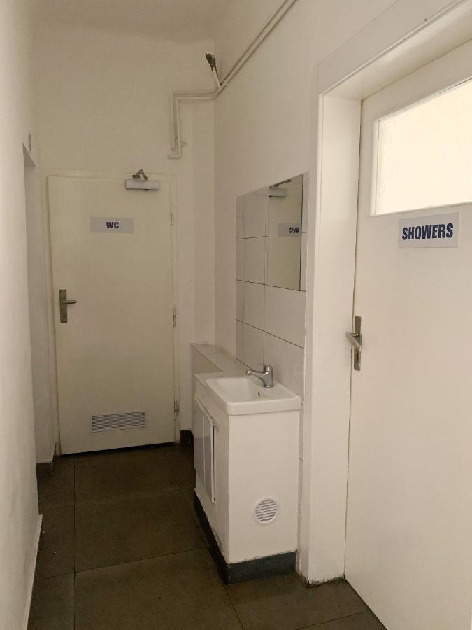 פראג Hostel Fontana מראה חיצוני תמונה